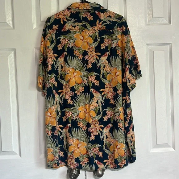 Margaritaville Mens Hawaiian Shirt Rayon Parrots Floral Tropic Jimmy Buffett - Picture 9 of 9